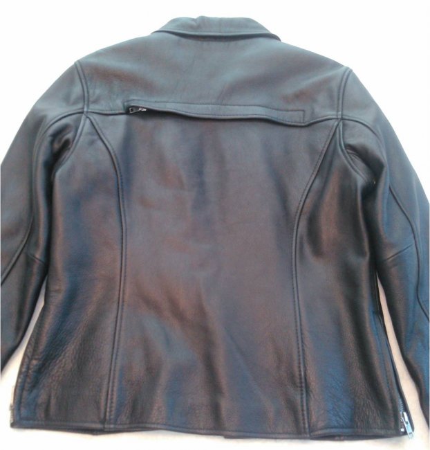 womans leather jacket 2.jpg