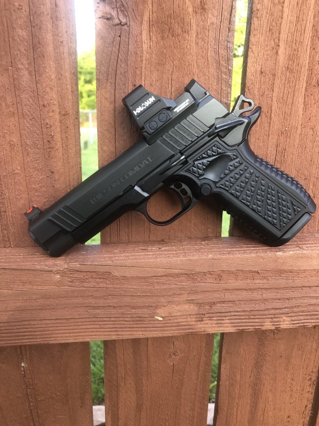 WTS Wilson Combat SFT9 Optic cut with 507 Comp green dot