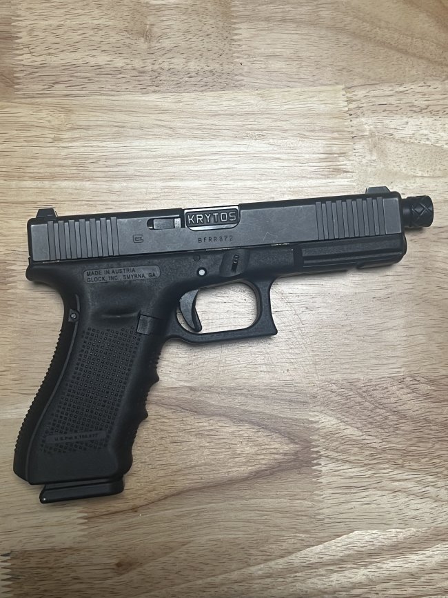 Glock 17 gen 4 w/ FS