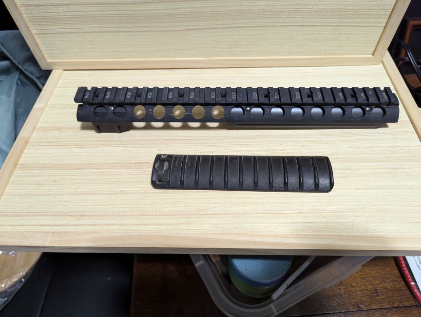 Knight's Armament M5 RAS Lower Handguard