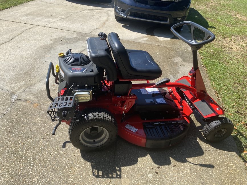 SNAPPER 33 inchRIDING MOWER FS.